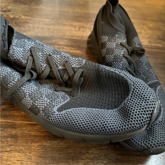 Louis Vuitton Runner Sneaker Men’s Size 12